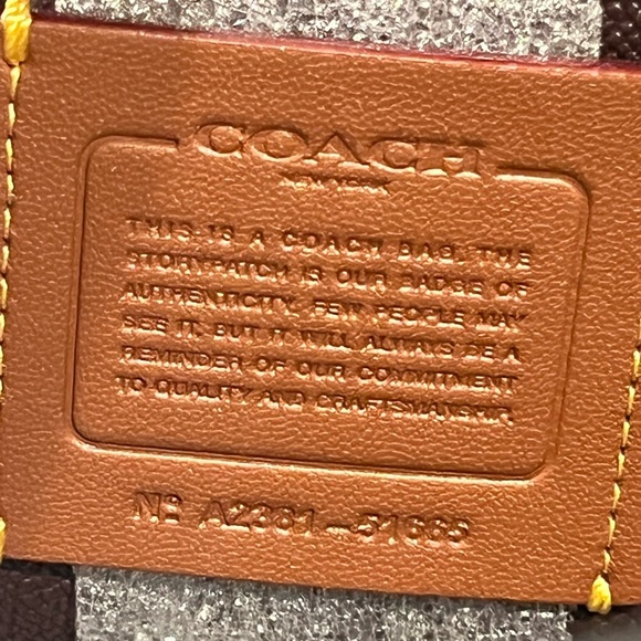 Black Coach Debass Charlie Bag - Picture 14 of 15